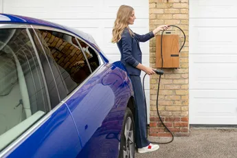 /wheels/eenvoudige-trucjes-waardoor-je-de-levensduur-van-je-elektrische-auto-aanzienlijk-kunt-verlengen