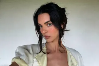 Instagram gaat bijna plat! Kendall Jenner showt haar kathedraal van een lichaam onder de zon (foto's)