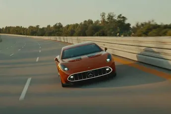 /wheels/elektrische-mercedes-amg-verpulvert-records-en-rijdt-in-acht-dagen-de-wereld-rond