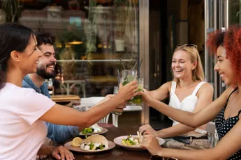 Experts onthullen het bedrag dat je moet verdienen als je 'comfortabel' wil leven in België