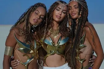 Dit waren de knapste en coolste festivalbabes op het legendarische 'Burning Man' (foto's)