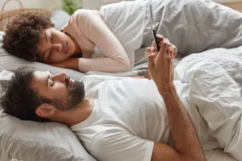 /lifestyle/privedetective-onthult-geheime-code-die-scheefwippers-gebruiken-om-hun-affaire-te-verbergen