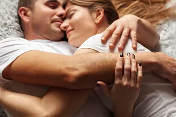 Vraag die iedereen denkt maar niemand stelt: dokter onthult hoeveel seks 'normaal' is voor een koppel