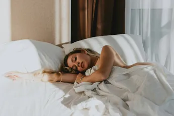 /stories/ik-doe-het-vijf-keer-na-elkaar-met-mijn-minnaar-en-nog-steeds-wil-hij-zijn-vrouw-niet-verlaten-voor-mij