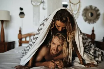 Verrassend simpel: zo gebruiken veel koppels de ‘Assepoester-regel’ voor meer passie in bed