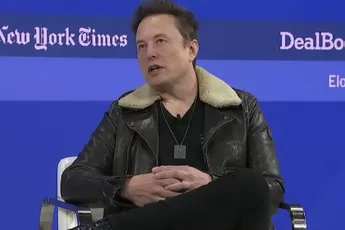 Elon Musk schokt de wereld met tweet van drie woorden, en zegt dat Europees land met 58 miljoen inwoners 'verdwijnt'