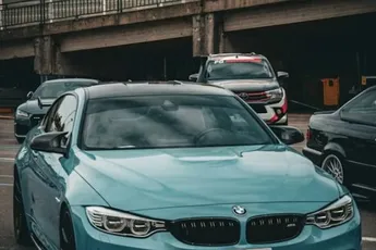 Vlaamse BMW-eigenaar pakt uit met geniale nummerplaat: "De meest originele die ik ooit zag!"