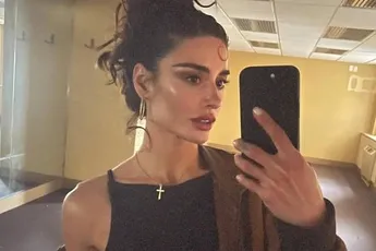 Bianca Van Damme, dochter van Jean-Claude, poseert in minuscule bikini en toont haar afgetrainde lijf (foto's)