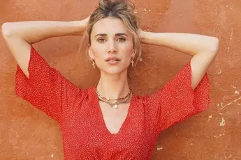 Lize Feryn toont met heerlijke bikinifoto's wat voor een dikke gelukzak haar wederhelft Aster Nzeyimana is