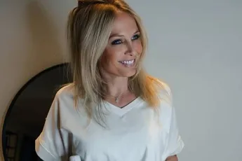 /actua/de-dag-dat-annelien-coorevits-en-zus-stephanie-hun-bedpret-uit-de-doeken-deden-tien-jaar-gestraft-geen-seks-horror