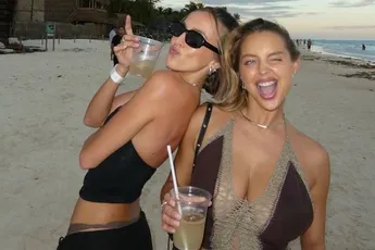 /dames/vlaams-bommetje-lenthe-stevens-mist-het-bikiniseizoen-en-deelt-dan-maar-een-heerlijke-bikinifoto