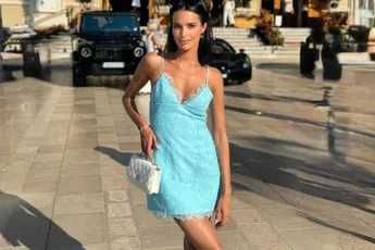 /dames/real-housewife-julie-die-zich-in-het-zweet-werkt-in-het-krachthonk-dat-is-verdomd-fascinerend-om-naar-te-kijken