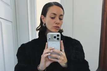 /actua/jitske-van-de-veire-compleet-in-shock-na-grove-opmerking-over-haar-borsten-wat-een-zielige-vent