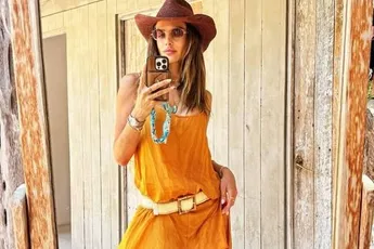Topmodel Alessandra Ambrosio toont in bikini waarom miljoenen mannen aan haar voeten liggen (foto's)