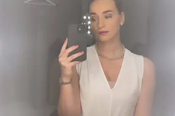 Ideetje voor onze Thuis- en Familiedames? Nederlandse soapactrice gaat uit de kleren voor Playboy (foto's)