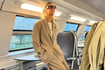 Tanja Dexters gooit details over 'scheefwippen' van haar partner in de groep: "Hij bleef maar de deugniet uithangen!"