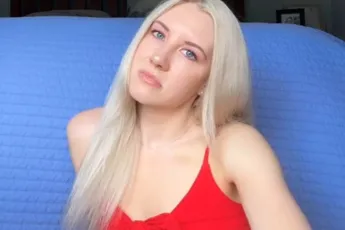/stories/lauren-heeft-hoge-standaarden-en-is-daardoor-op-haar-33e-nog-steeds-maagd-mijn-seksleven-is-onbestaande