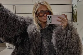 Celine Van Ouytsel poseert in haar ondergoed en volgers zijn het eens: "Knapste Miss België ooit!"