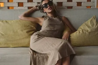 Ex-Miss Limburg en dj Lotte Feyen toont met 'zwoele' fotoshoot waarom zoveel mannen stapelzot zijn van haar