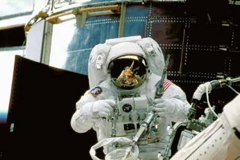 Astronaut: "Ik bracht 178 dagen door in de ruimte en ontdekte daar één grote leugen over de aarde"
