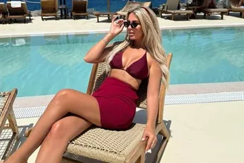 /dames/vlaamse-diamant-joyce-godefridi-deelt-een-bikiniselfie-en-daarvan-gaat-je-hoofd-toch-wel-even-tollen