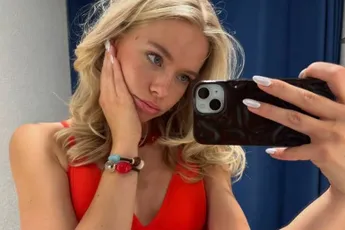 /dames/thibau-nys-is-met-zijn-gat-in-de-boter-gevallen-vriendin-anna-showt-haar-waanzinnige-bikinibody-fotos