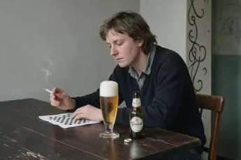 /lifestyle/wat-is-erger-voor-je-lichaam-roken-of-drinken-arts-geeft-verrassend-antwoord