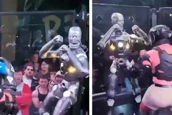 /actua/het-lijkt-op-een-scene-uit-terminator-eerste-mma-gevecht-ooit-tussen-mens-en-robot