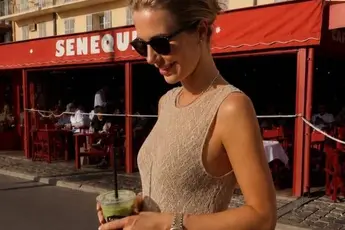/dames/het-bezwete-lichaam-van-femke-herygers-in-de-fitness-en-tijdens-een-loopje-dat-is-verrassend-fascinerend-fotos