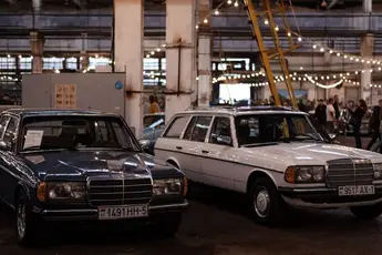 /wheels/in-2017-betaalde-de-vlaamse-bingokoning-een-belgisch-record-voor-deze-mercedes-nu-weten-we-wat-hij-echt-waard-was
