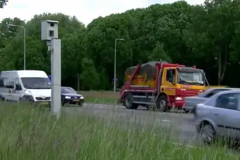 /wheels/flitspaal-antwerpse-ring-deurne-8-miljoen-euro-boetes-2025