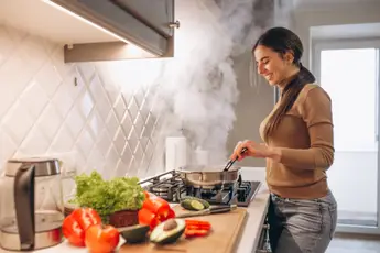Koken voor vrienden: Zo organiseer je een geslaagd diner zonder stress