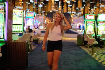 Clint Goes Vegas - Aflevering 4