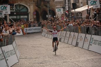 Marc Hirschi wins Prueba Villafranca after Ayuso and Lazkano crashed in final corner