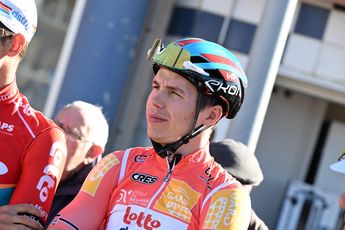 Arnaud De Lie wins the Famenne Ardenne Classic despite pedalling final 100m with one foot unclipped