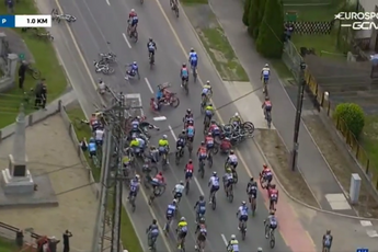 VIDEO: Egan Bernal among the riders to go down as massive crash in the final few kms causes chaos at the Tour de Hongrie