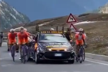 VIDEO: 24 riders disqualified from under-23 Giro rider after grabbing onto cars and motorbikes at Passo dello Stelvio