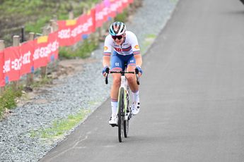 Zoe Bäckstedt olha para o futuro depois de um desempenho impressionante na Paris-Roubaix Feminina: "Nunca tinha estado nesta posição antes em nenhuma corrida"