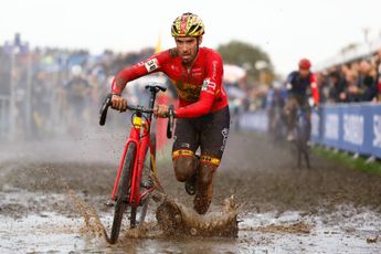Felipe Orts leads the Spanish National Team in the World Cyclocross Championship