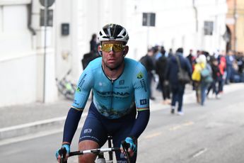 Mark Cavendish abandons Milano - Torino with reported sickness