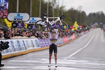 Mathieu van der Poel vence a Paris-Roubaix 2024 após 60 quilómetros arrasadores a solo