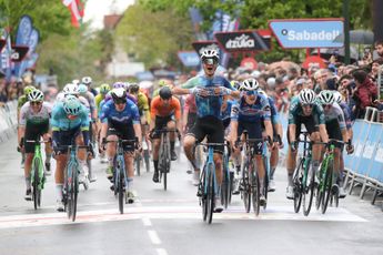 Paul Lapeira sprints to victory in chaotic finale to stage 2 of Itzulia Basque Country 2024