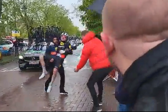VÍDEO: Mattias Skjelmose é carregado para fora da Flèche Wallonne e abandona a prova enquanto treme de frio