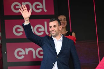 "When he lost races or crashed out, it was most important that we were there" - Agent Alex Carera on relationship with Vincenzo Nibali