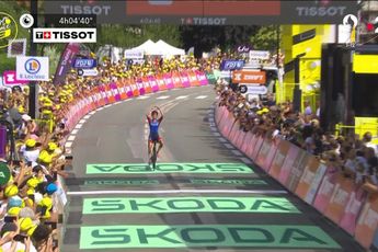 History at the 2024 Tour de France Femmes! Cedrine Kerbaol gives France first ever stage winner on stage 6