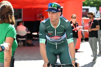 ANALYSIS: Kaden Groves dominates in green on stage 17, but questions remain about his new contract