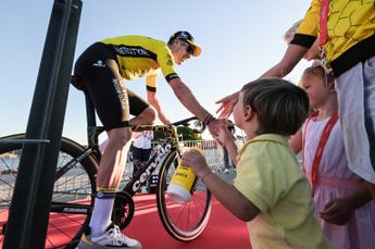 Wout van Aert testing dual disc wheel set-up ahead of opening time-trial of 2024 Vuelta a Espana