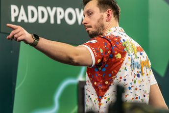 Hempel en Schindler kloppen Van den Bergh en Wattimena in spannende tweede ronde PDC-WK