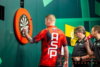 Nathan Aspinall pakt dagwinst in Premier League in Ahoy, Michael Smith tweede