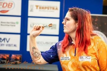 Noa-Lynn van Leuven pakt haar eerste titel op PDC Women's Series 2024